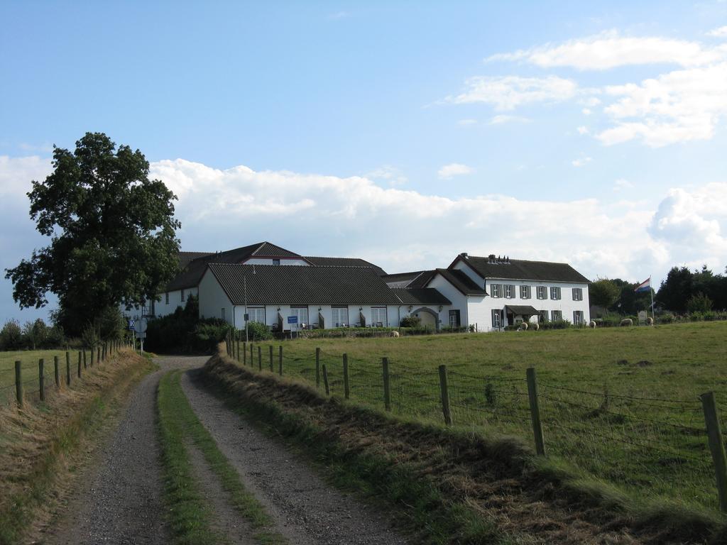 Hotel Restaurant Gerardushoeve Heijenrath Exterior foto