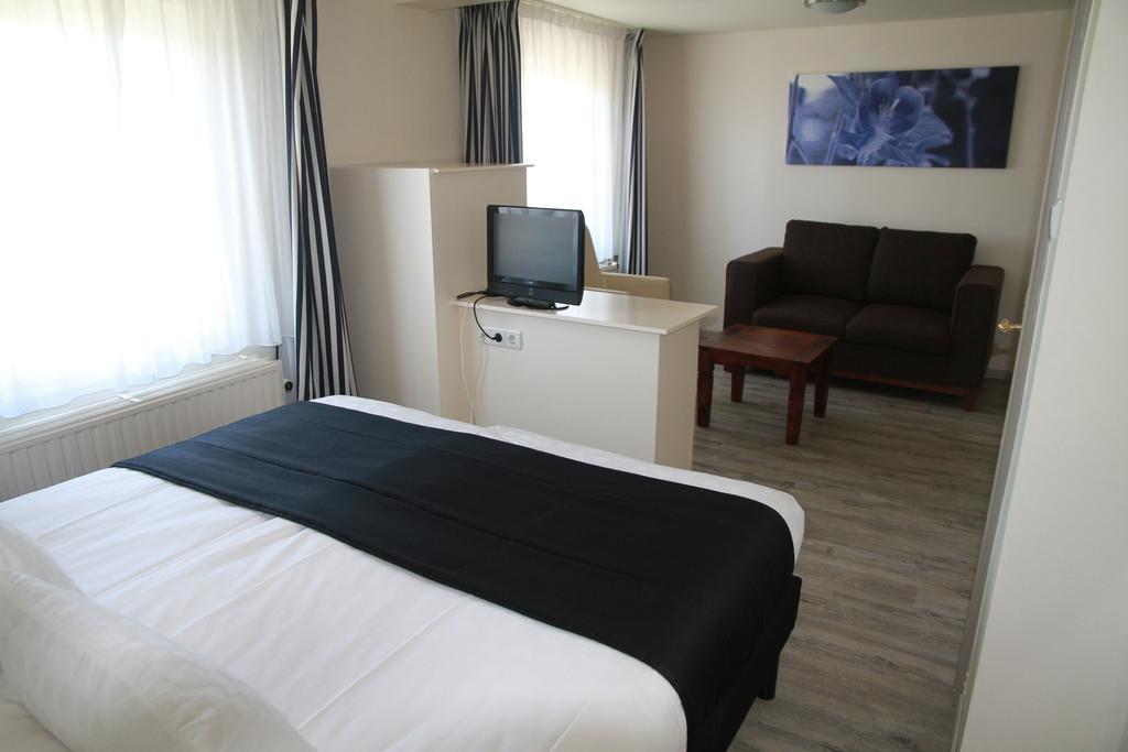Hotel Restaurant Gerardushoeve Heijenrath Zimmer foto